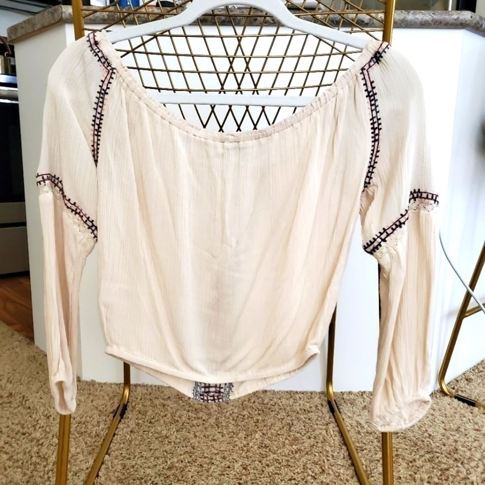 Lush | Bohemian Crop Top - Picture 2 of 2